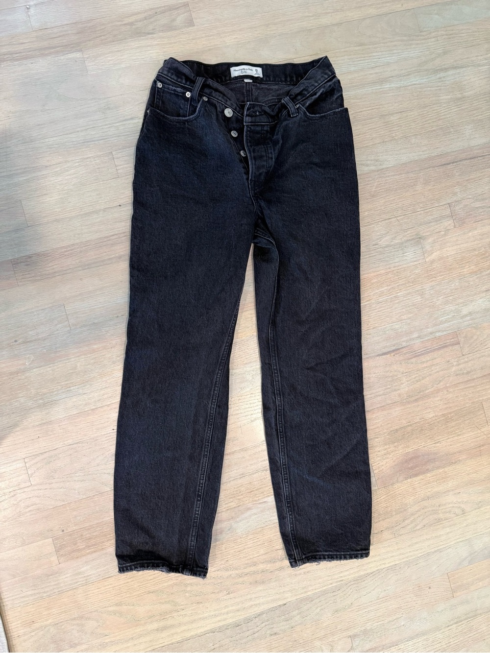 Abercrombie & Fitch Curve Love The Dad High Rise Black Straight Leg Jeans